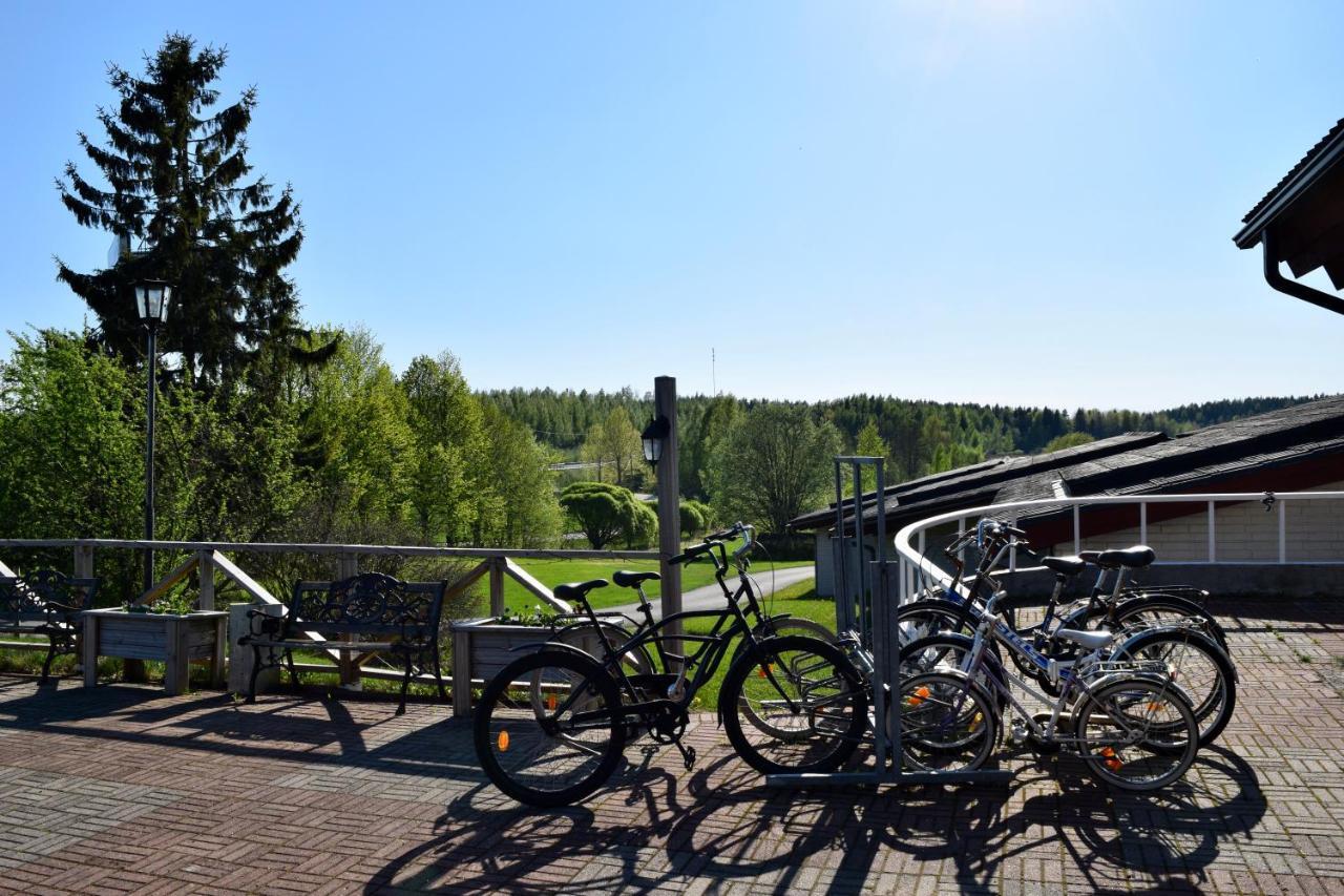 Hotel Hanhi Lapinjarvi Bagian luar foto